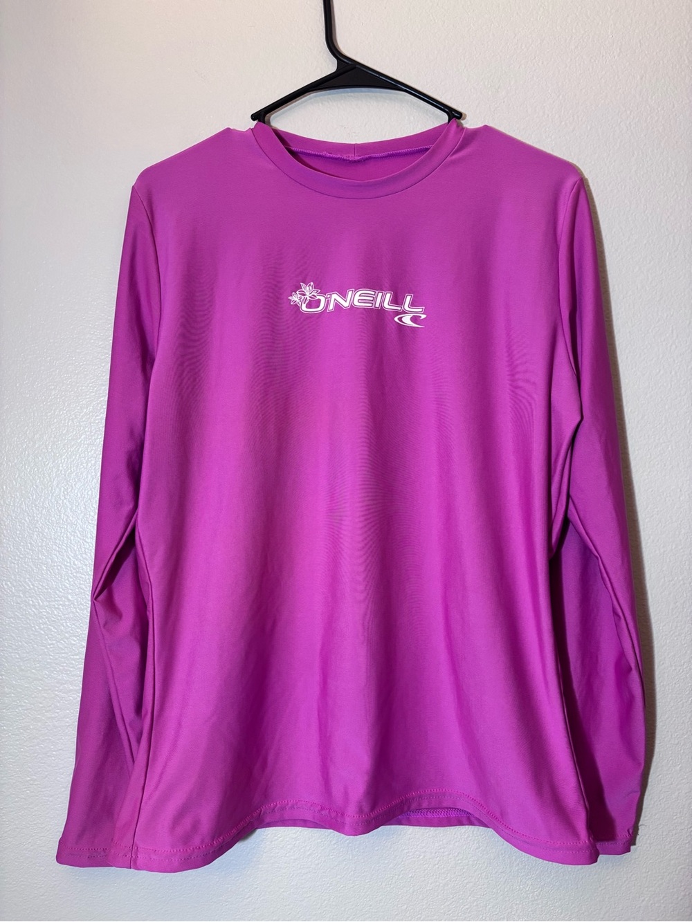 O'Neill Long-Sleeve Tee in Bright Magenta